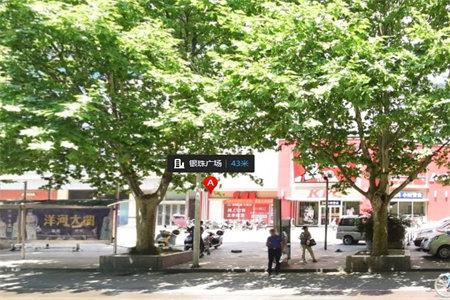 好房推荐！莲花湖片区高档小区好户型好楼层精装修一小旁边